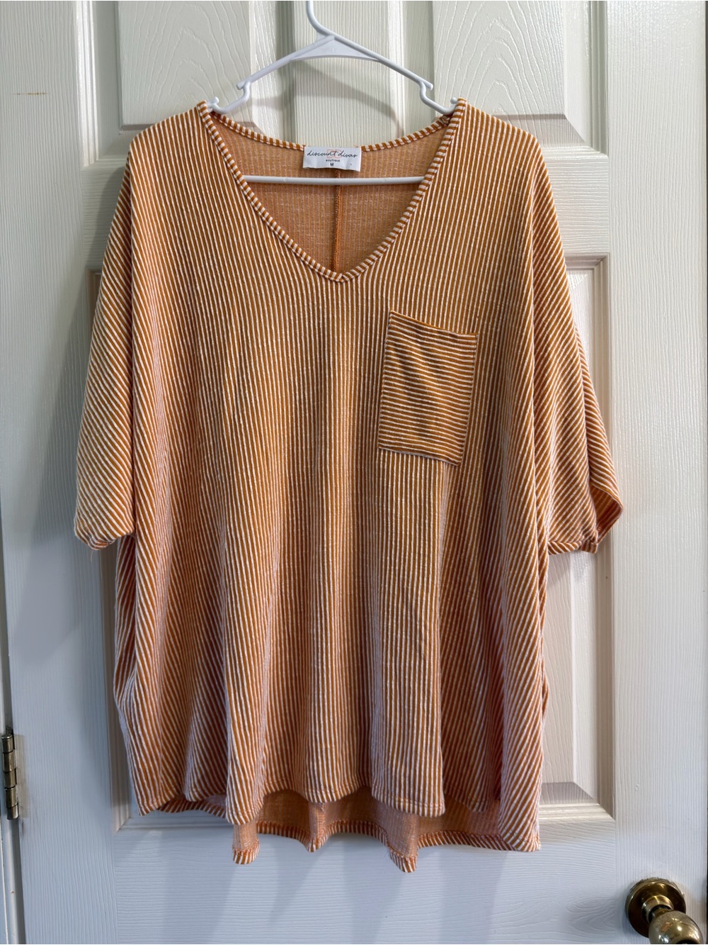 Rubbed V-Neck Boutique Pocket Top